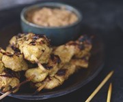 Gordon Ramsay's chicken satay with peanut sauce recipe